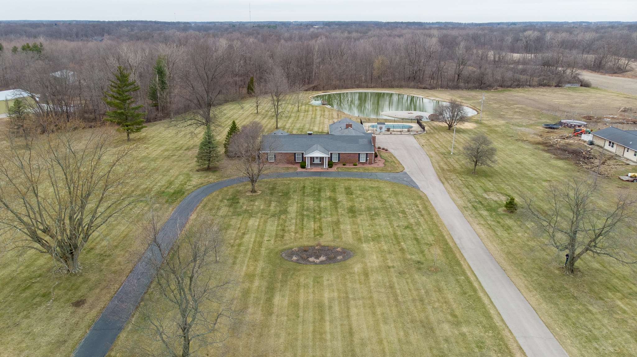 1295 East Charles Road Marion, IN 46952 - Photo 1 of 36 Gallery Image 1