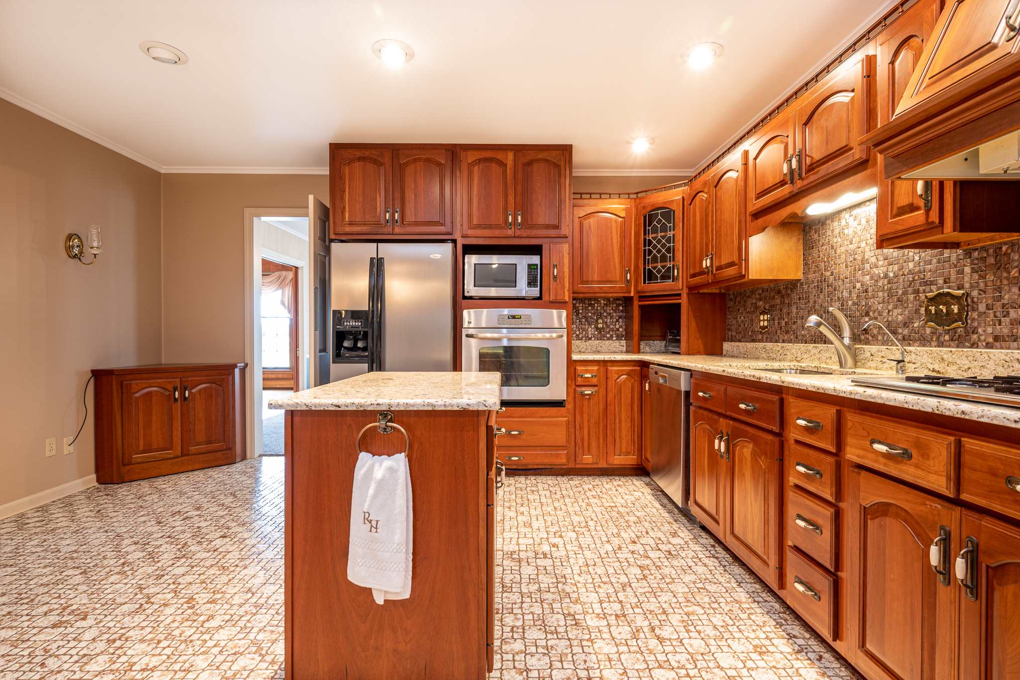 1295 East Charles Road Marion, IN 46952 - Photo 15 of 36 Gallery Image 15