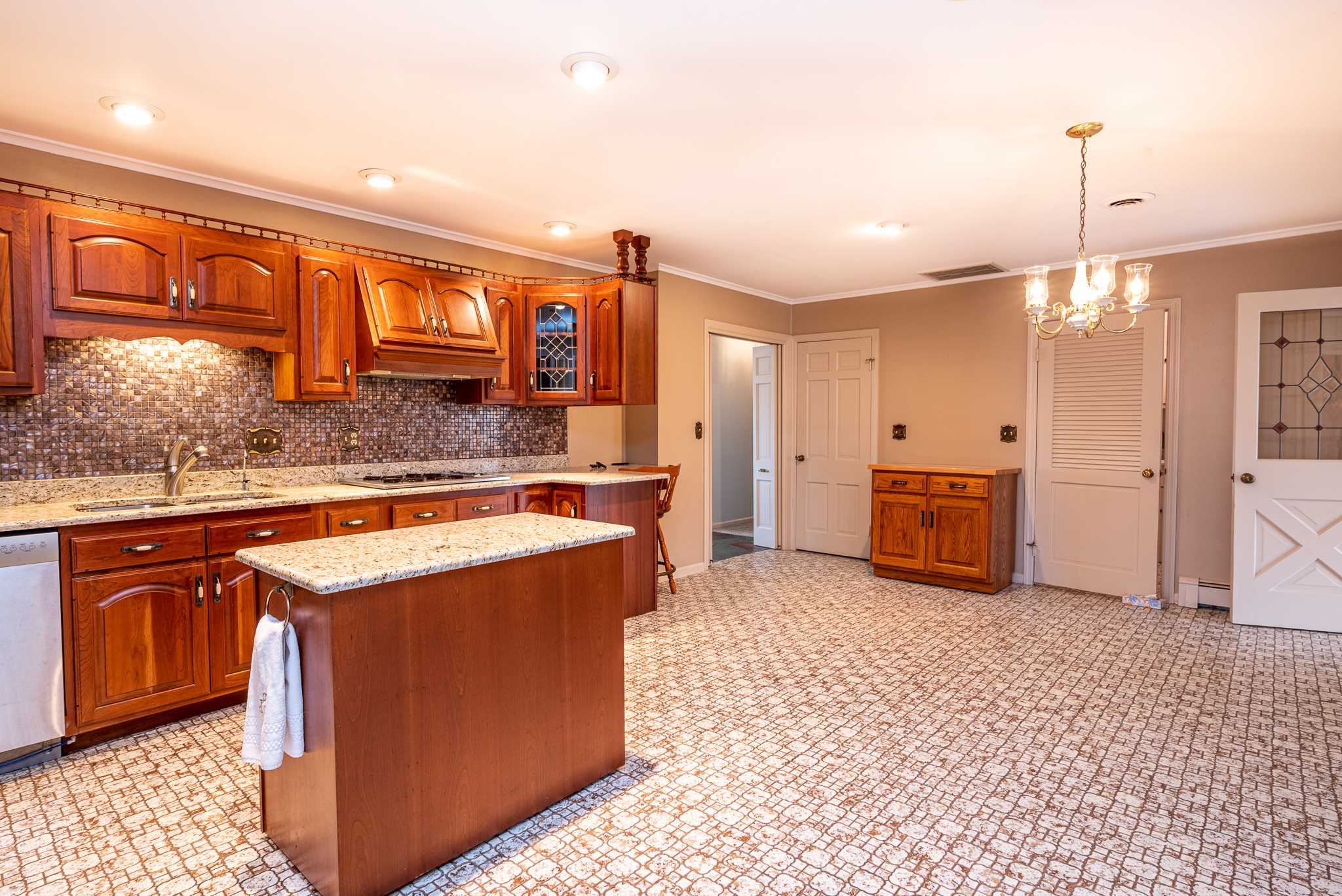 1295 East Charles Road Marion, IN 46952 - Photo 17 of 36 Gallery Image 17