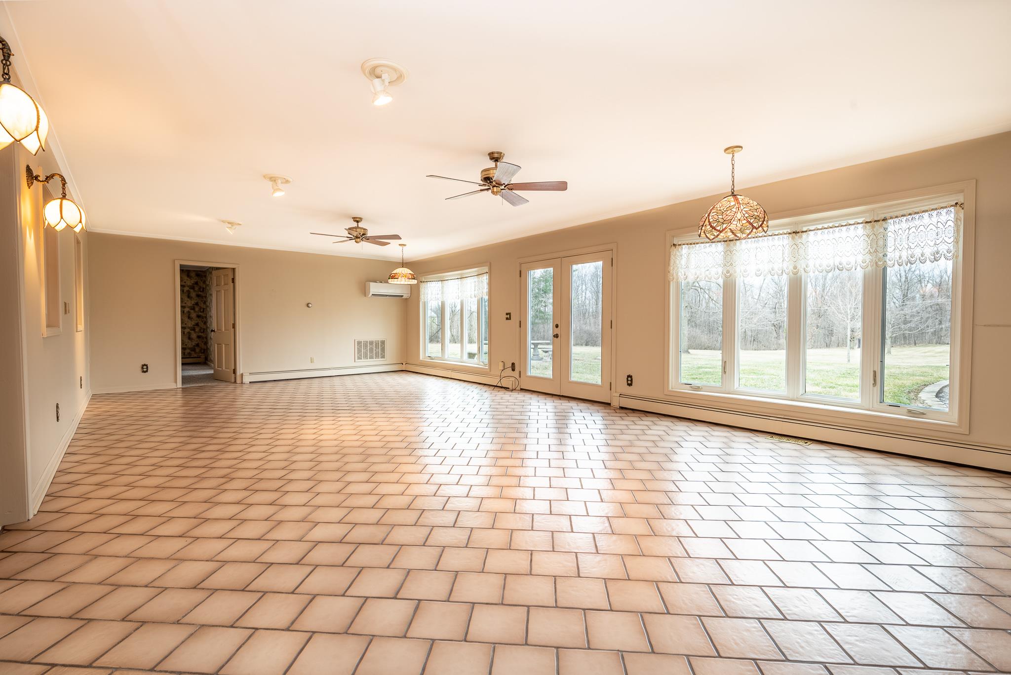 1295 East Charles Road Marion, IN 46952 - Photo 19 of 36 Gallery Image 19