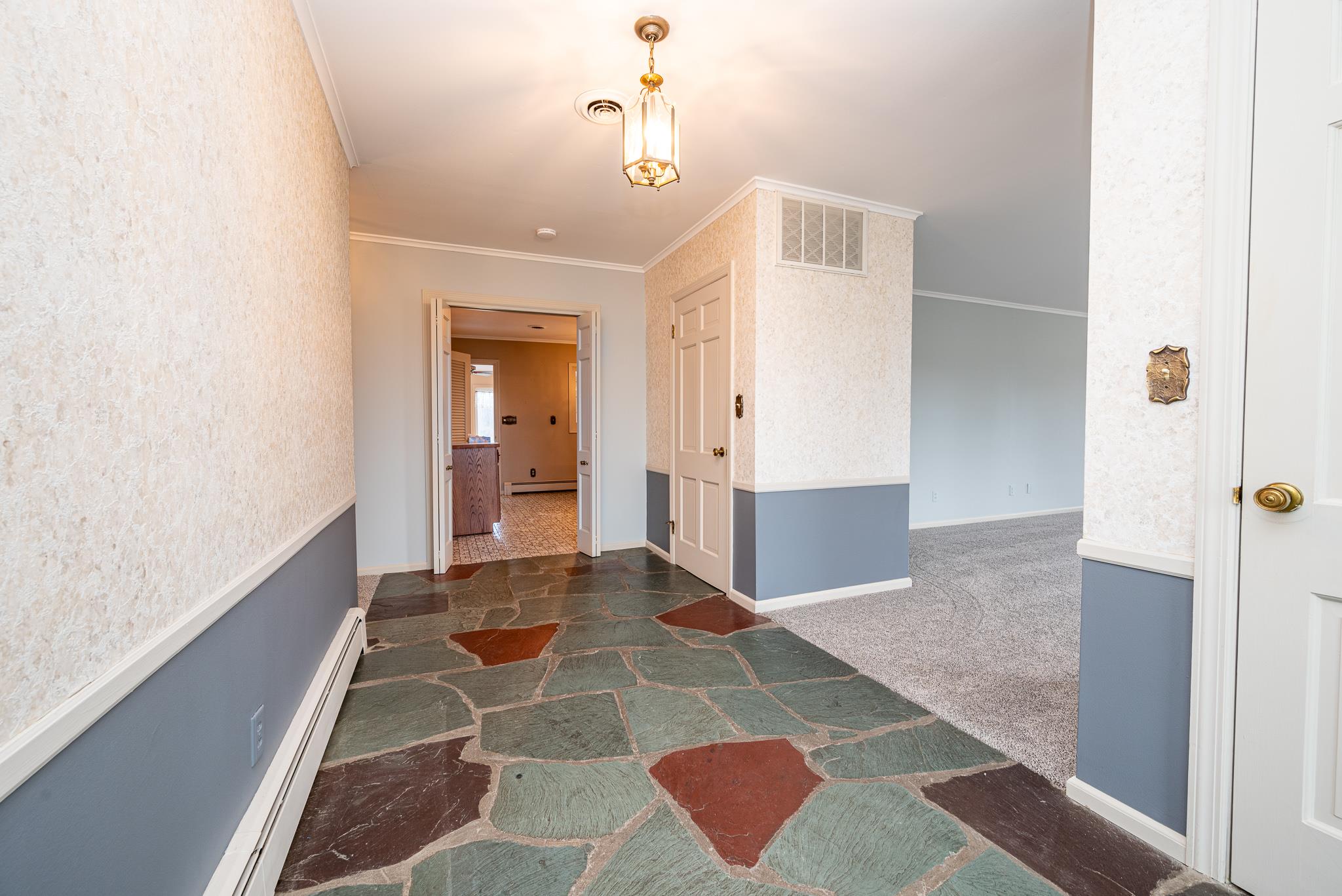 1295 East Charles Road Marion, IN 46952 - Photo 10 of 36 Gallery Image 10