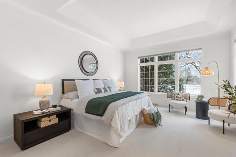 $599,000 | 10946 North Essex Drive, Mequon, WI 53092