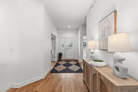 $599,000 | 10946 North Essex Drive, Mequon, WI 53092