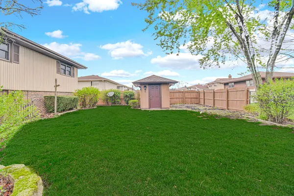 $395,000 | 16563 Crescent Avenue, Tinley Park, IL 60477