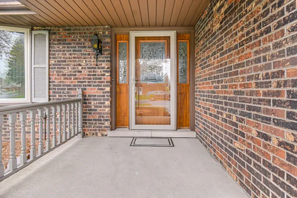 $395,000 | 16563 Crescent Avenue, Tinley Park, IL 60477