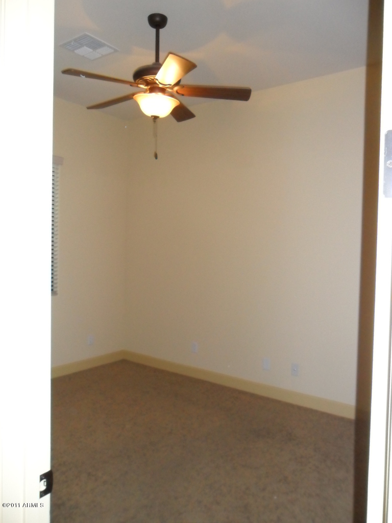 4245 East Cheery Lynn Road Phoenix, AZ 85018 - Photo 14 of 16 Secondary bedroom