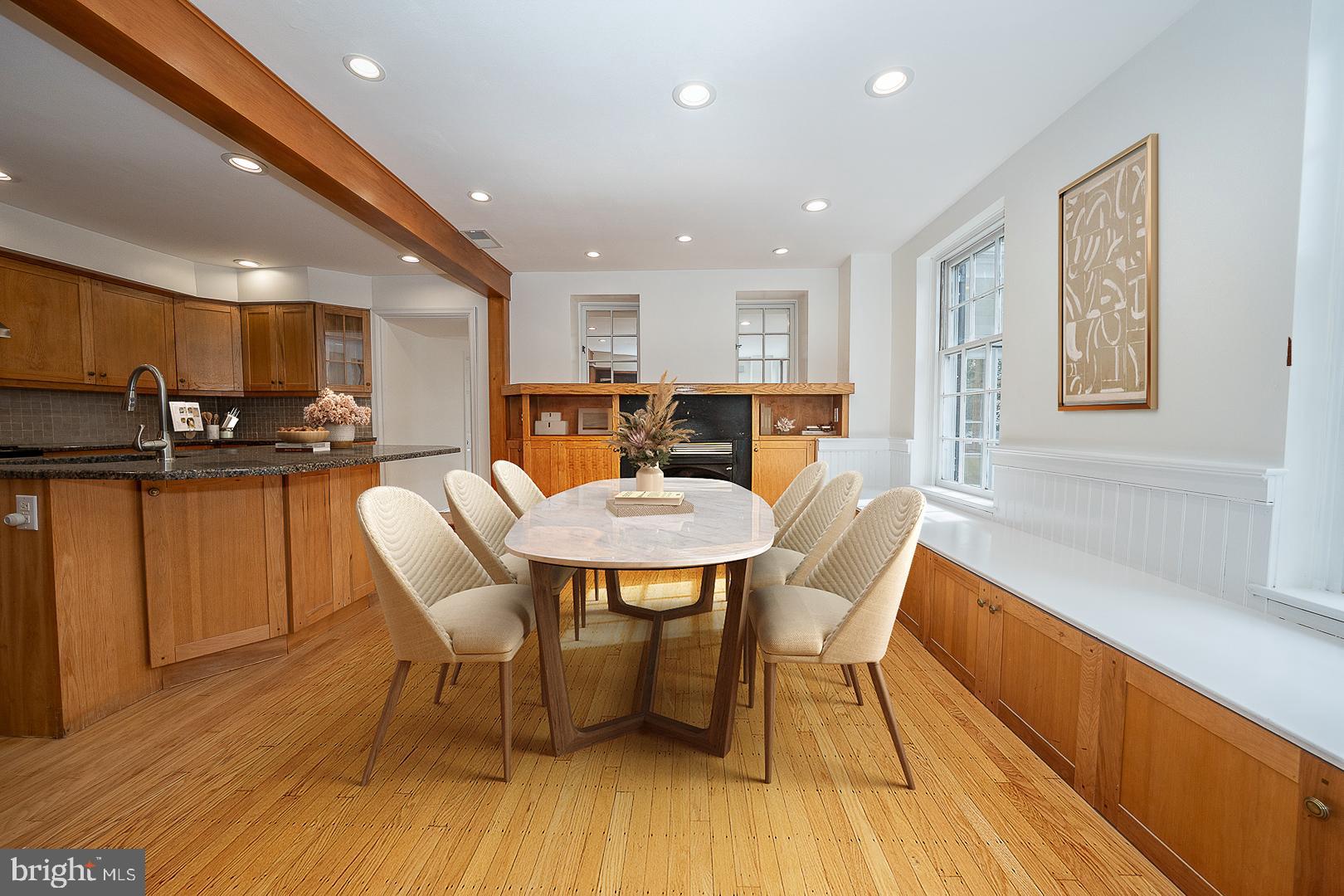 208 Barrie Road Narberth, PA 19072 - Photo 5 of 26 Virtually Staged Dining Area