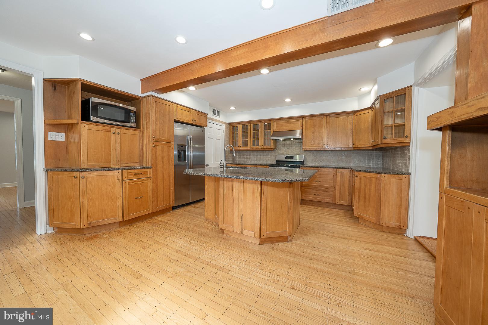 208 Barrie Road Narberth, PA 19072 - Photo 6 of 26