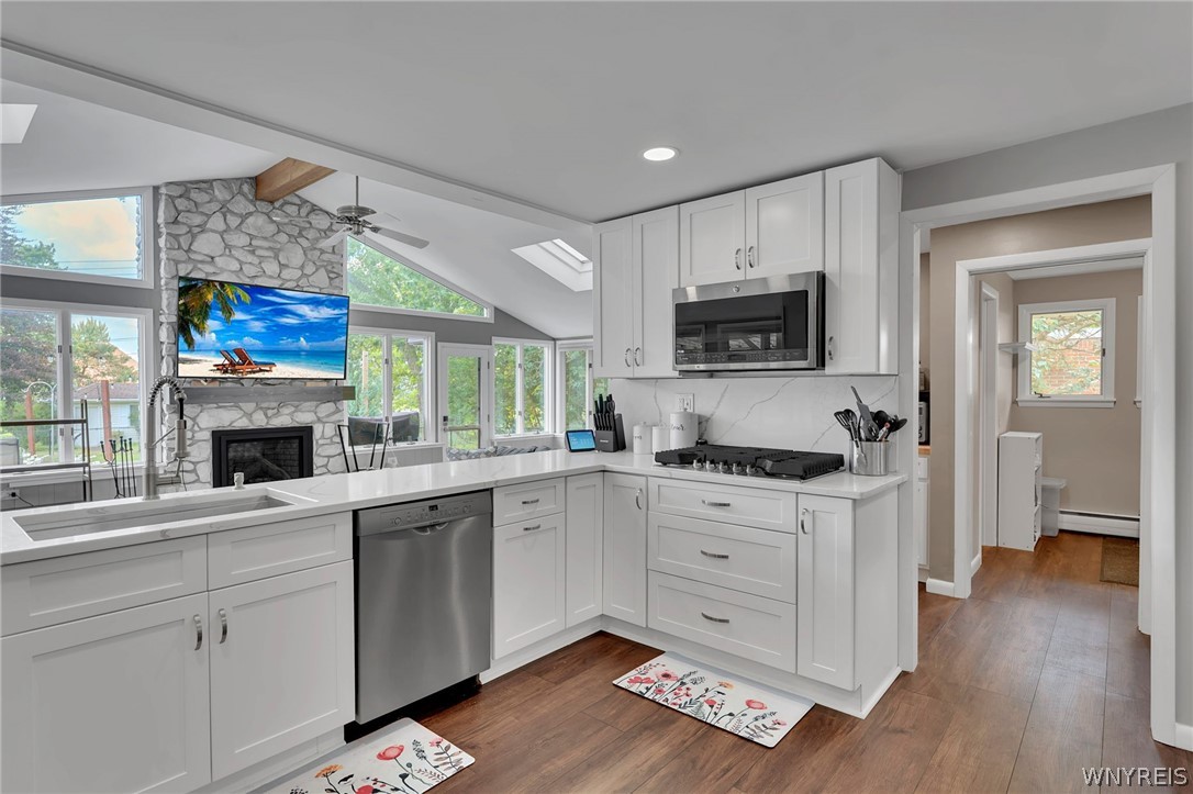 9230 Valley Stream Road Clarence, NY 14031 - Photo 4 of 46