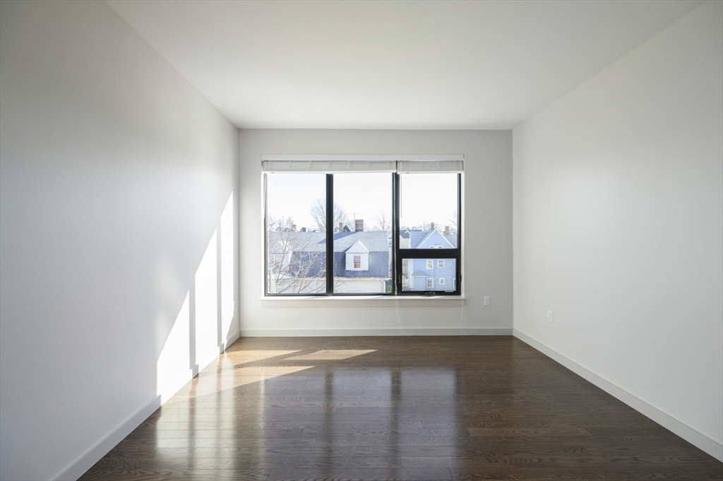 455 Harvard Street, Unit 404 Brookline, MA 02446 - Photo 8 of 15