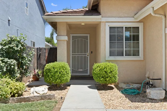 a view of outdoor space of a house