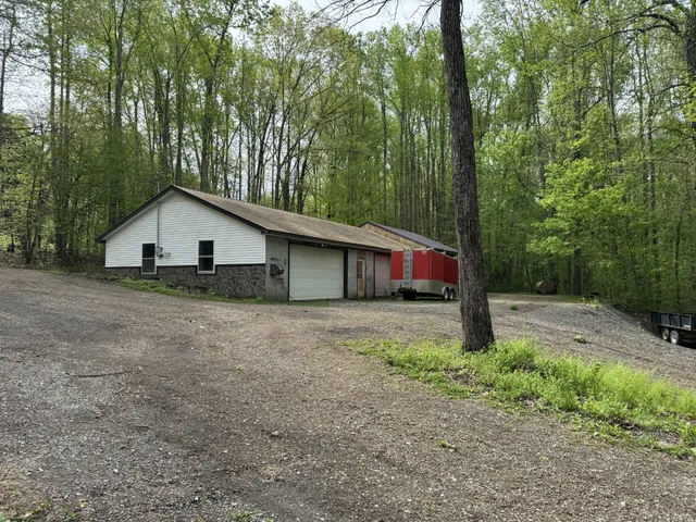 $290,000 | 4050 Southside Road, Southside, TN 37171