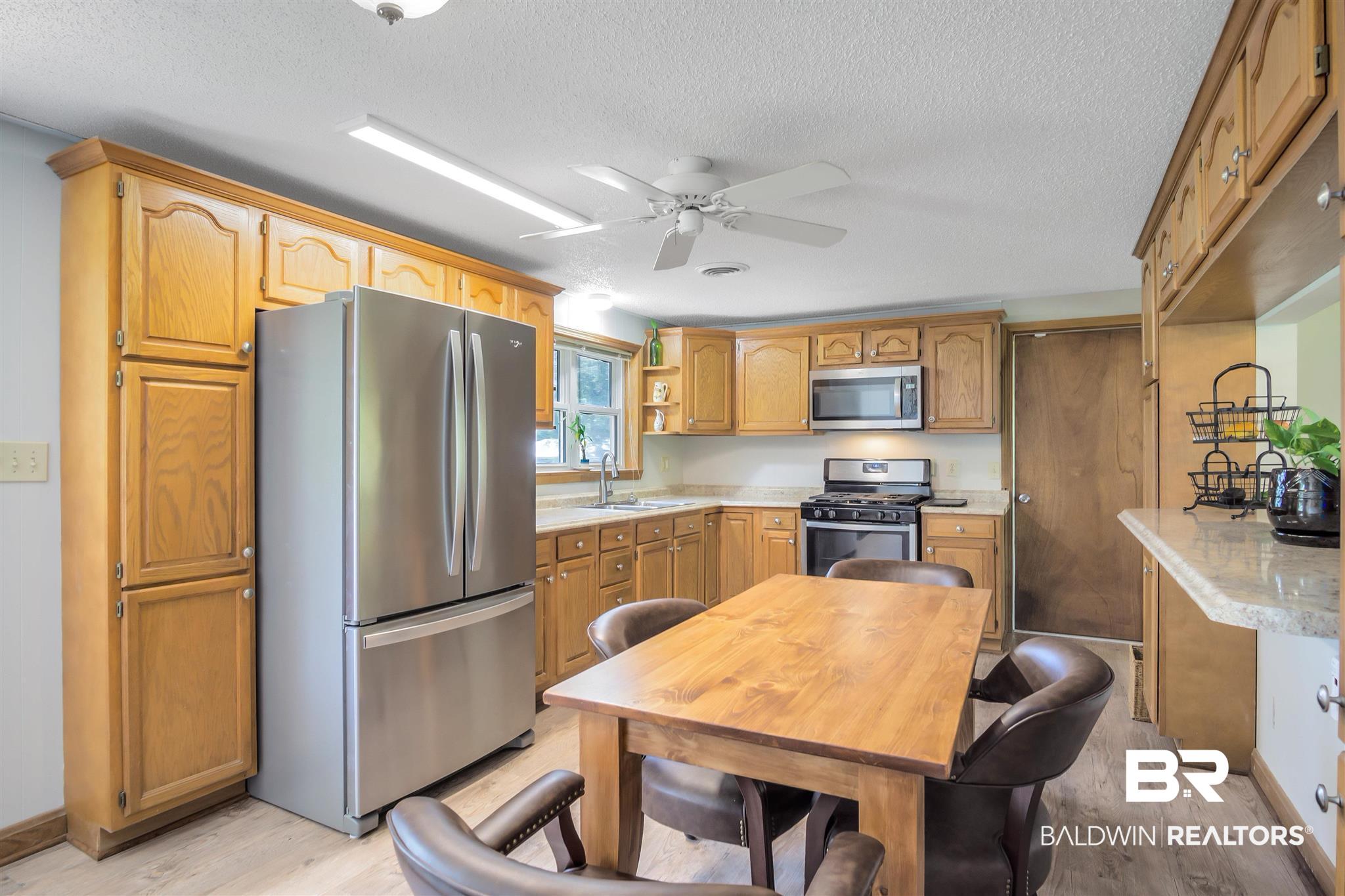 211 South Stuart Street Foley, AL 36535 - Photo 7 of 18