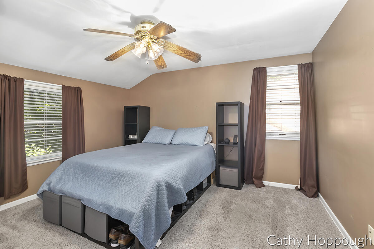 2215 Fairfax Road Lansing, MI 48910 - Photo 16 of 33 IMG_1015
