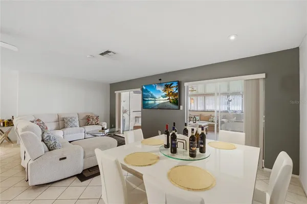 $425,000 | 10725 William Tell Drive, Orlando, FL 32821