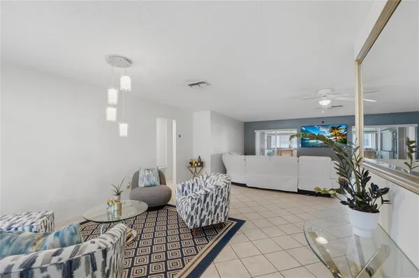 $425,000 | 10725 William Tell Drive, Orlando, FL 32821