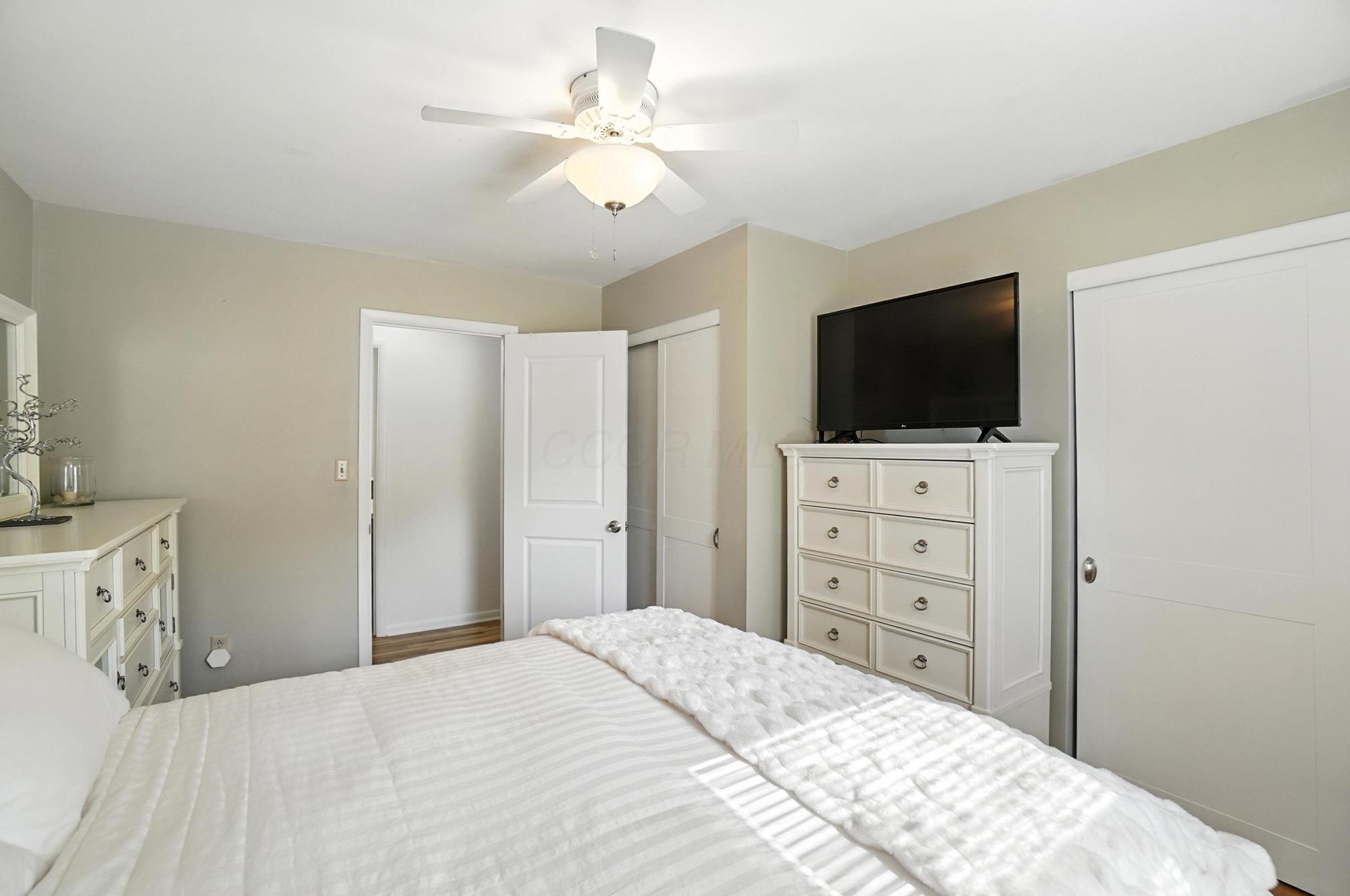 311 North Hamilton Road Columbus, OH 43230 - Photo 19 of 45 022