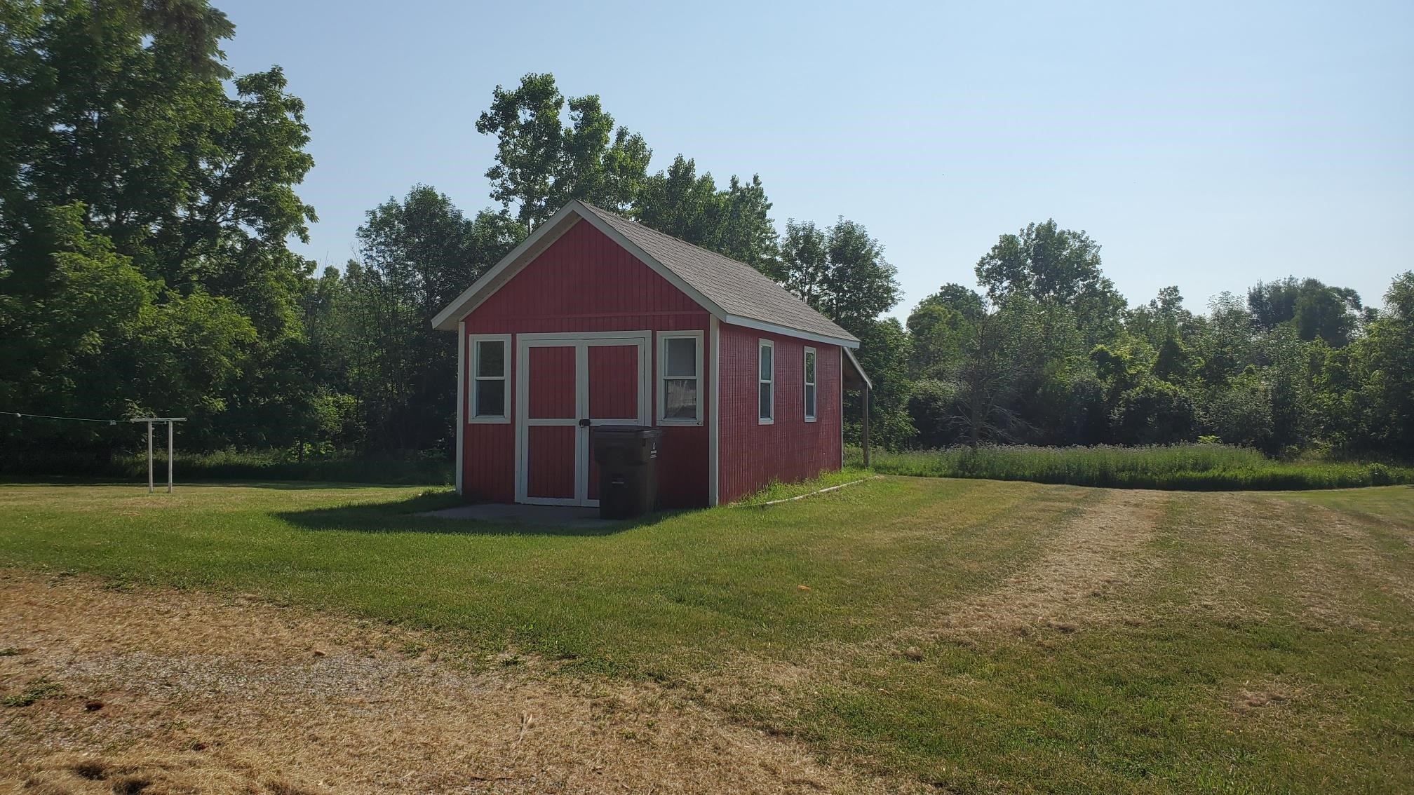 5869 South Mission Road Mount Pleasant, MI 48858 - Photo 7 of 19 1947716-f9b65937-b017-4989-89f2-b1510299eaaf.JPG
