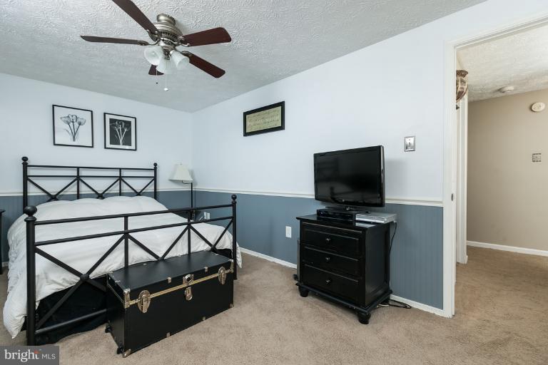 24 Hyacinth Road Baltimore, MD 21234 - Photo 17 of 25 Bedroom (Master)