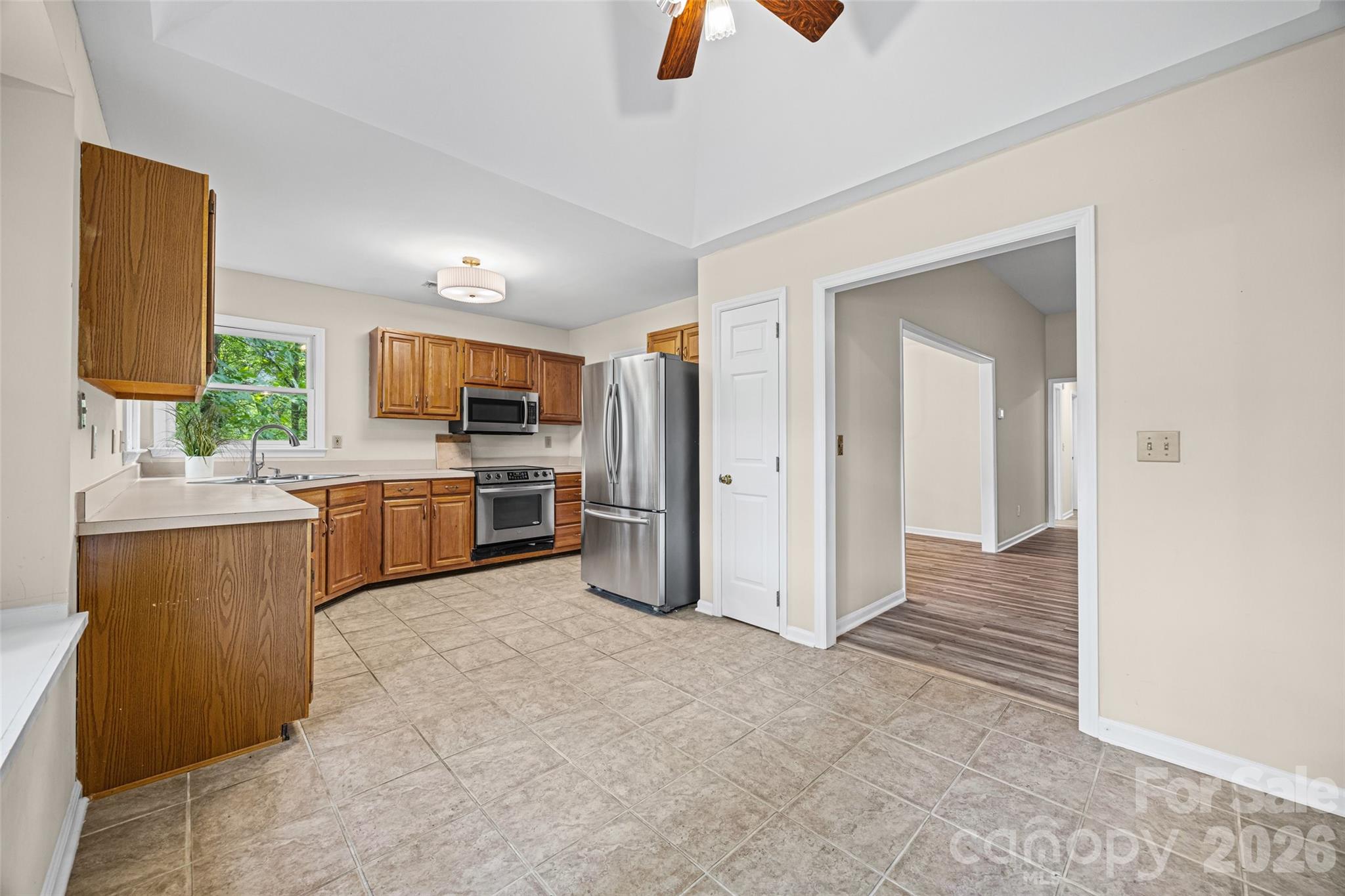 5053 Suwarrow Court Tega Cay, SC 29708 - Photo 12 of 32