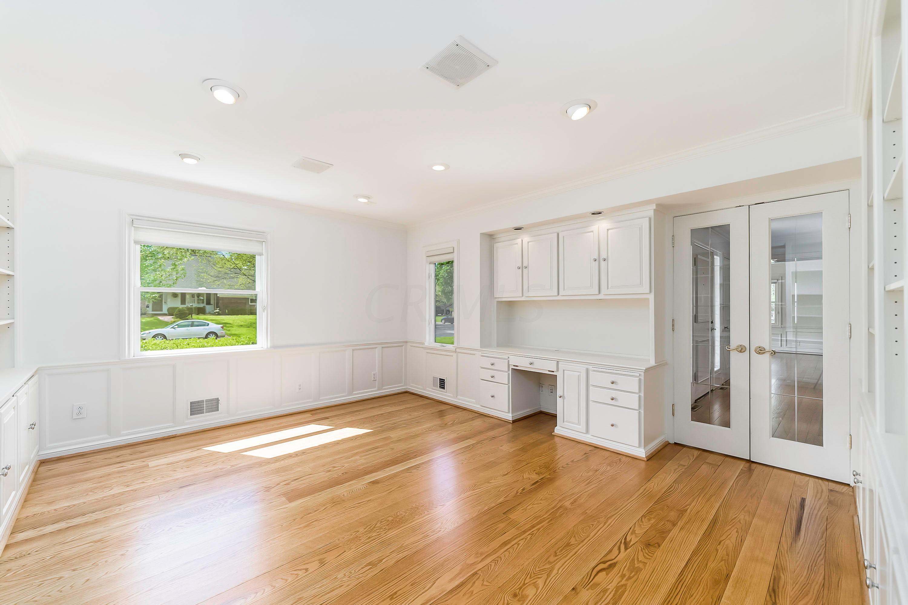 3170 Carisbrook Road Columbus, OH 43221 - Photo 32 of 50
