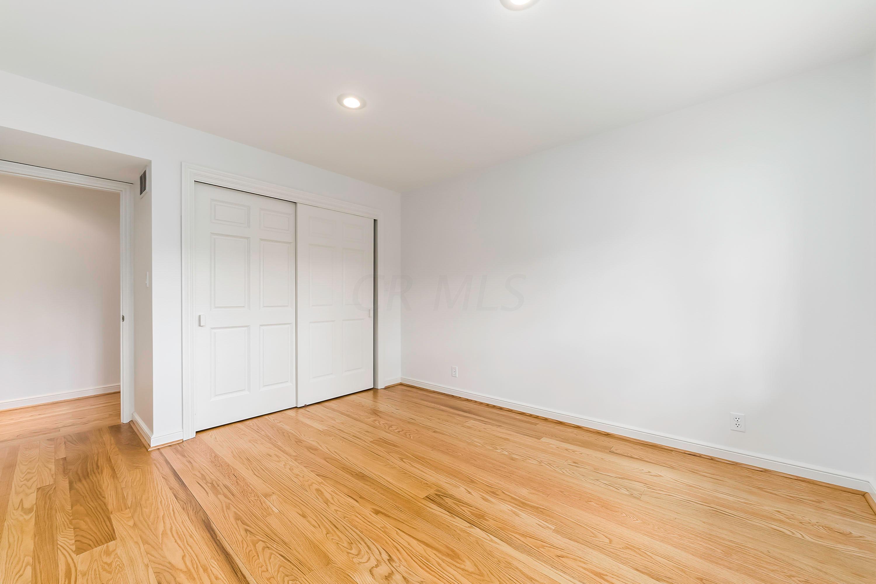 3170 Carisbrook Road Columbus, OH 43221 - Photo 35 of 50