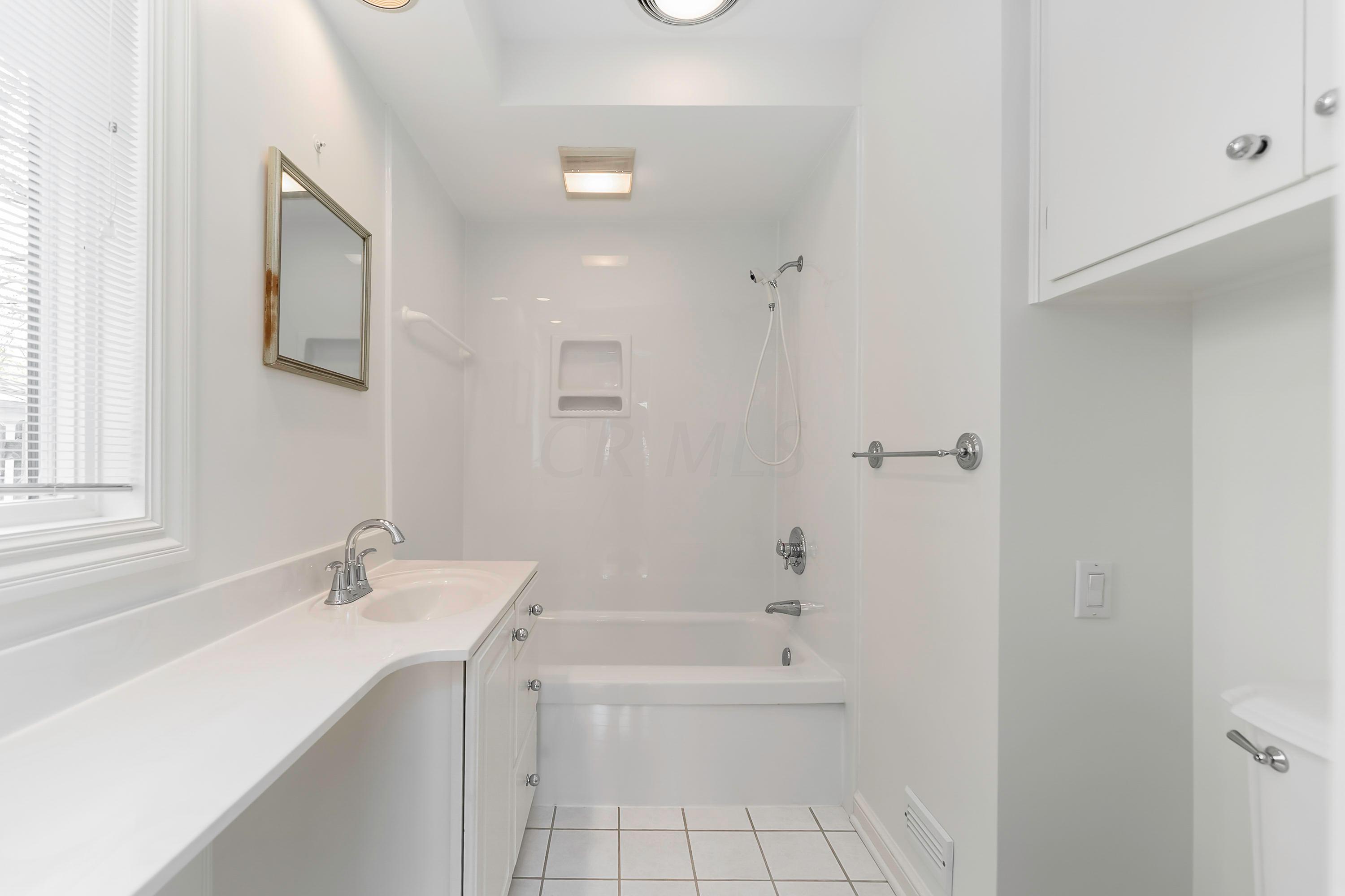 3170 Carisbrook Road Columbus, OH 43221 - Photo 39 of 50