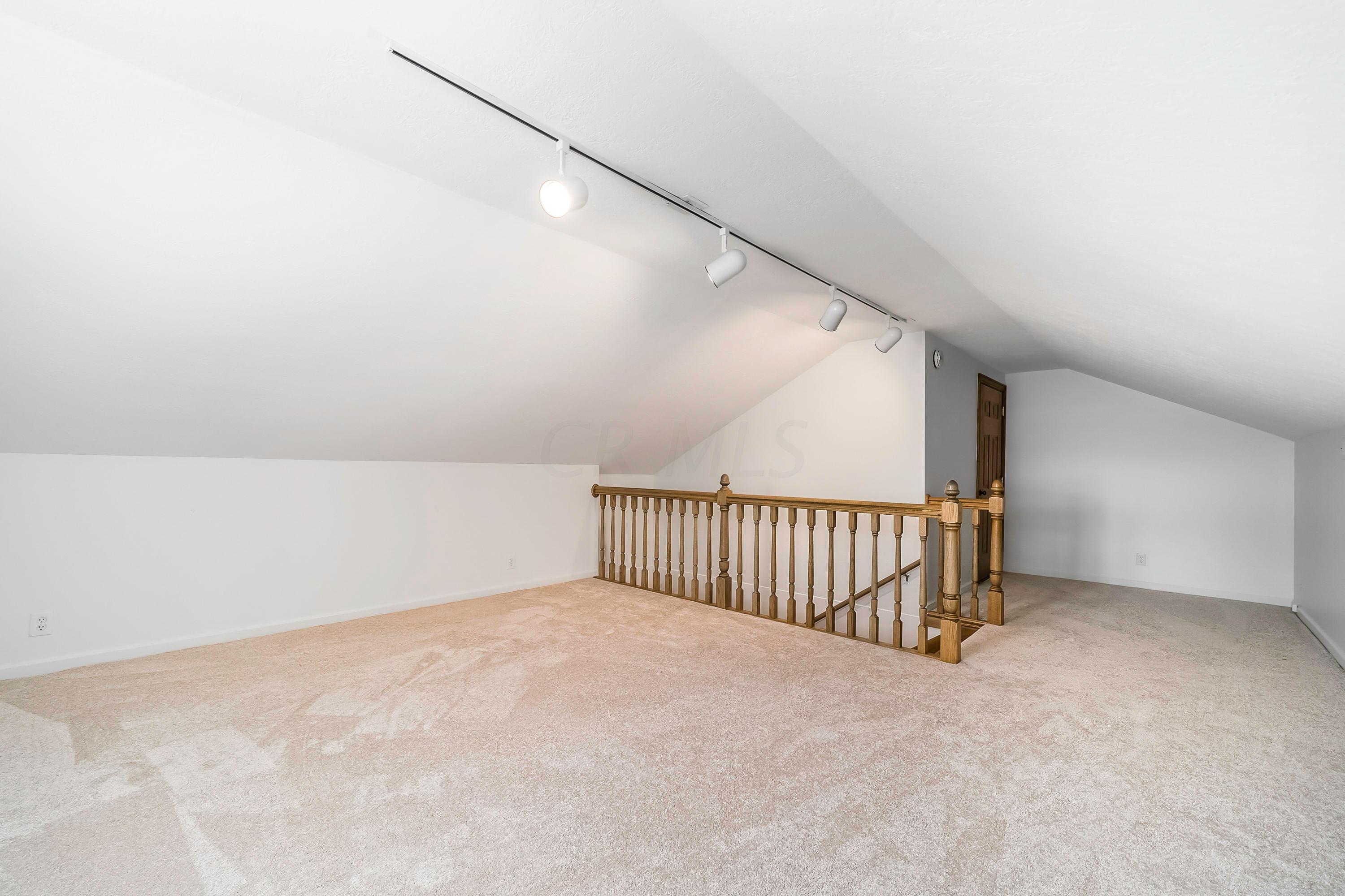 3170 Carisbrook Road Columbus, OH 43221 - Photo 42 of 50