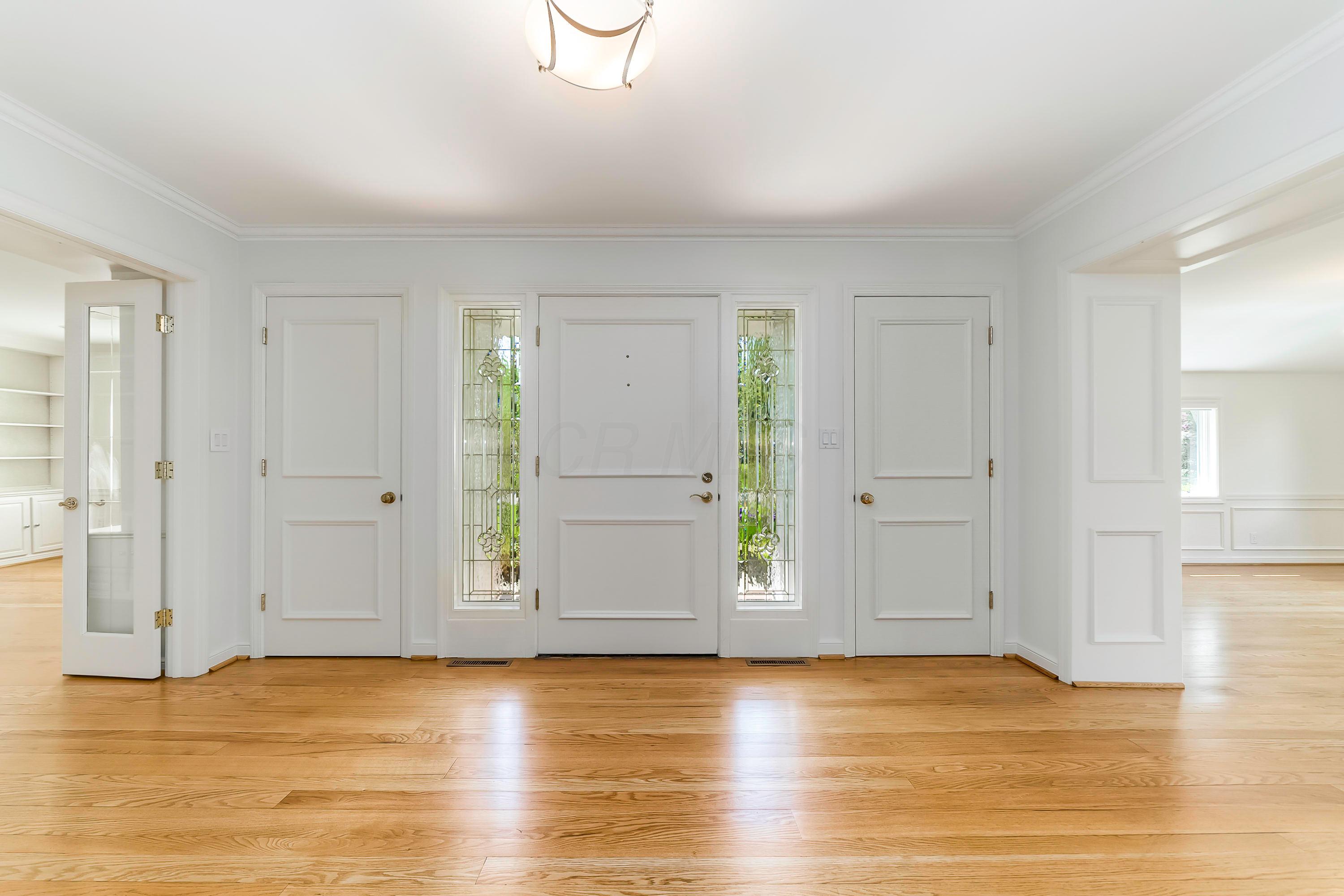 3170 Carisbrook Road Columbus, OH 43221 - Photo 6 of 50