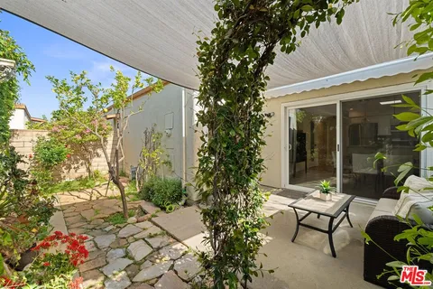 $845,000 | 32136 Watergate Road, Westlake Village, CA 91361