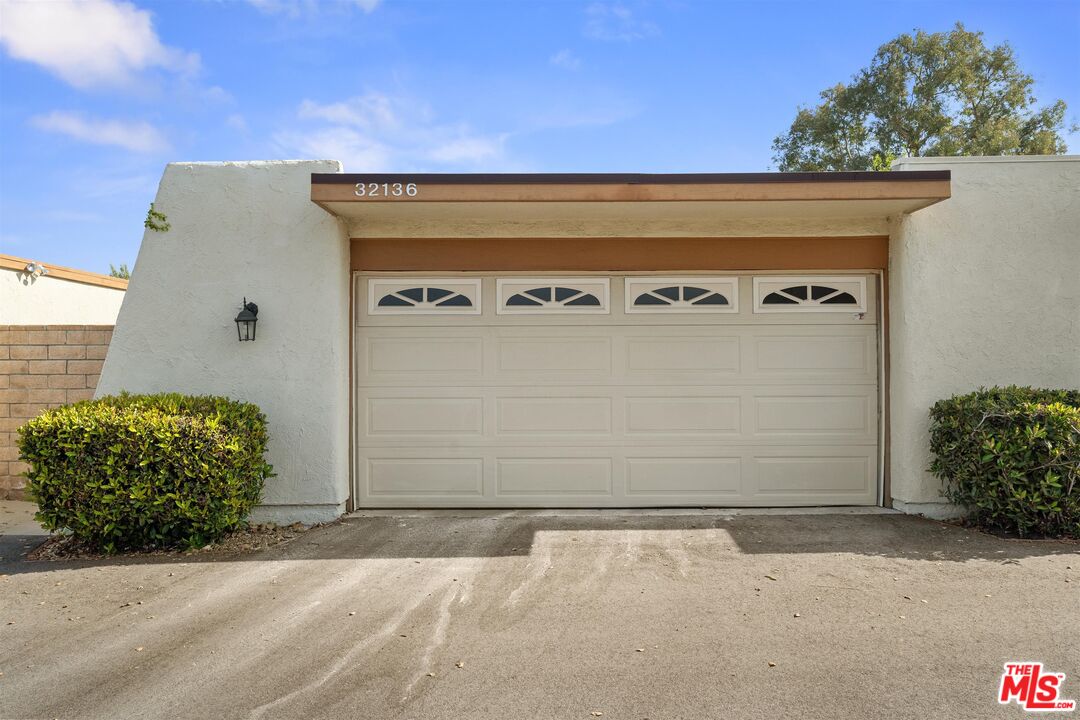32136 Watergate Road Westlake Village, CA 91361 - Photo 26 of 31