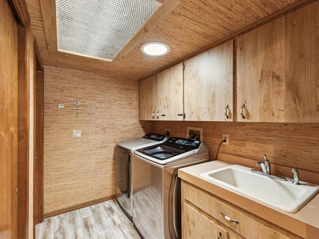 8393 Delaware Drive Weeki Wachee, FL 34607 - Photo 18 of 65