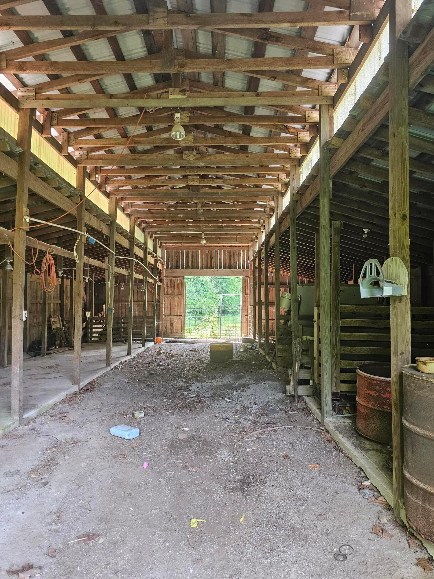 32215 Carpenter Road McArthur, OH 45651 - Photo 4 of 6 Barn interior
