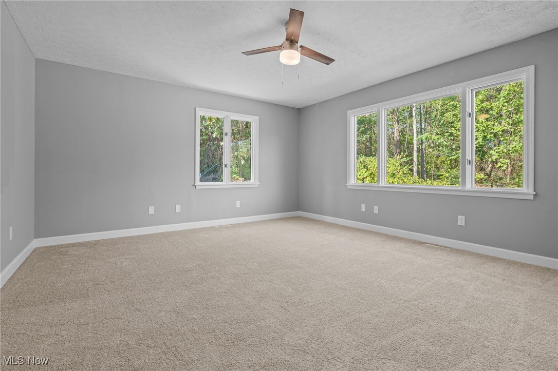 1043 Krumroy Road Akron, OH 44306 - Photo 21 of 48