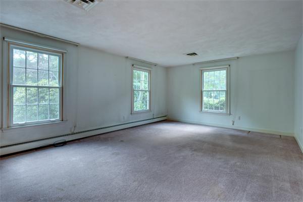 28 Longmeadow Road Milton, MA 02186 - Photo 8 of 20 Gallery Image 8
