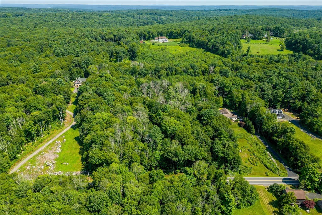 2 E Petersham Road Hardwick, MA 01037 - Photo 4 of 8