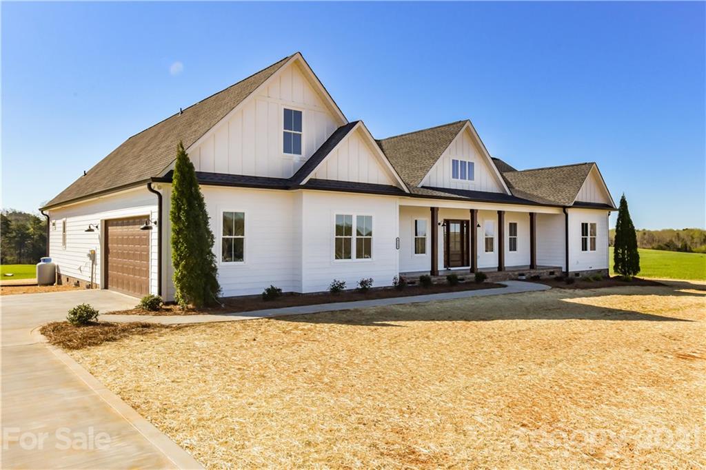 4113 Joe Crouse Road Maiden, NC 28650 - Photo 4 of 42 Gallery Image 4