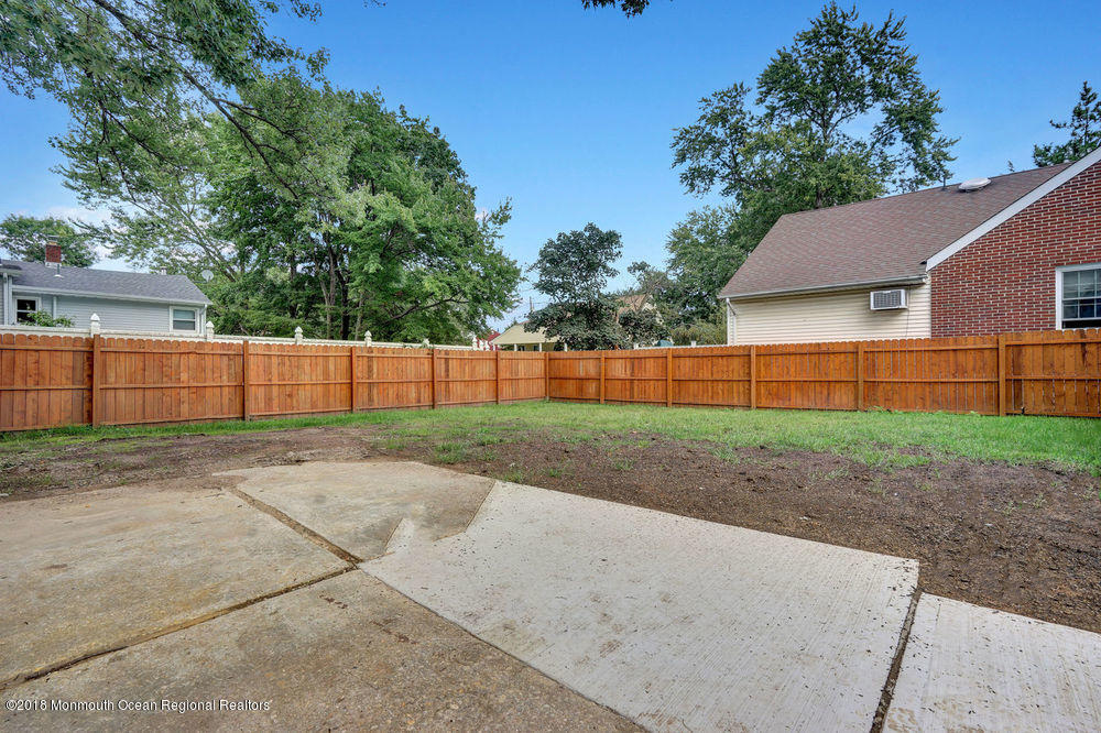 71 Ravine Drive Matawan, NJ 07747 - Photo 17 of 22 a backyard of a house