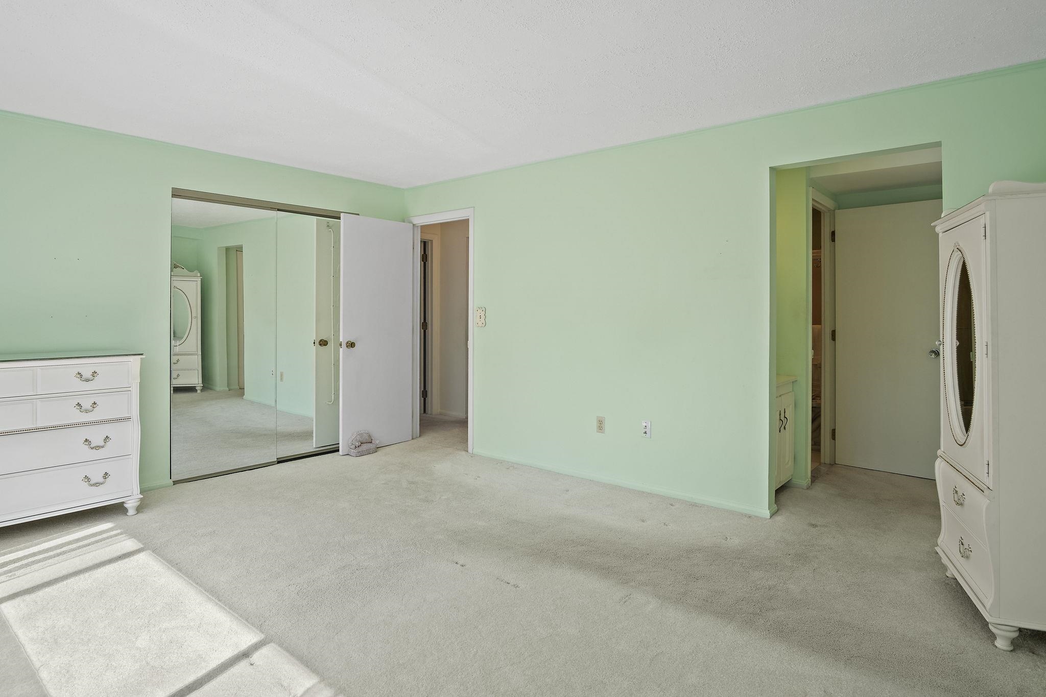 39 Spit Brook Road, Unit 46 Nashua, NH 03060 - Photo 16 of 41