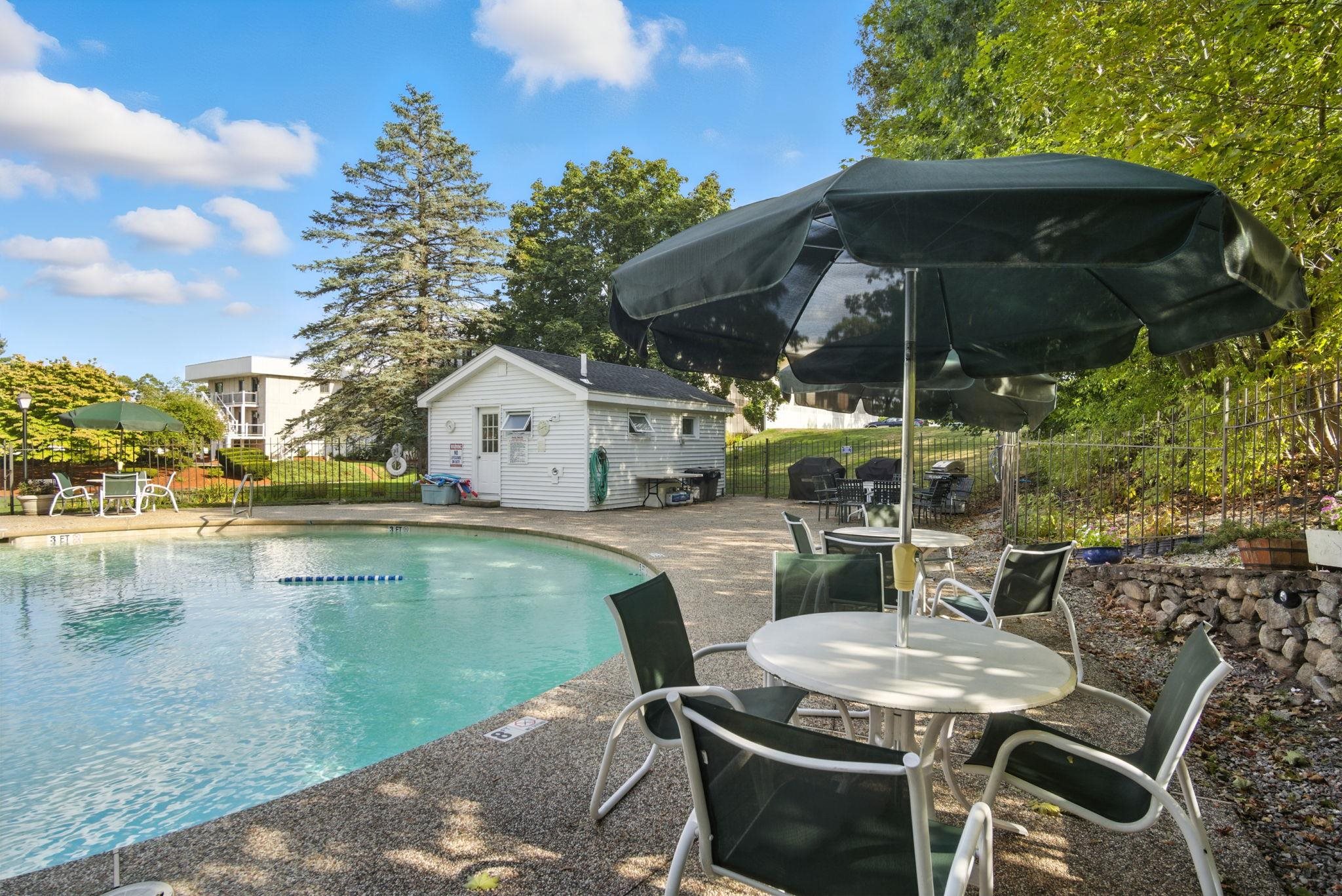 39 Spit Brook Road, Unit 46 Nashua, NH 03060 - Photo 29 of 41