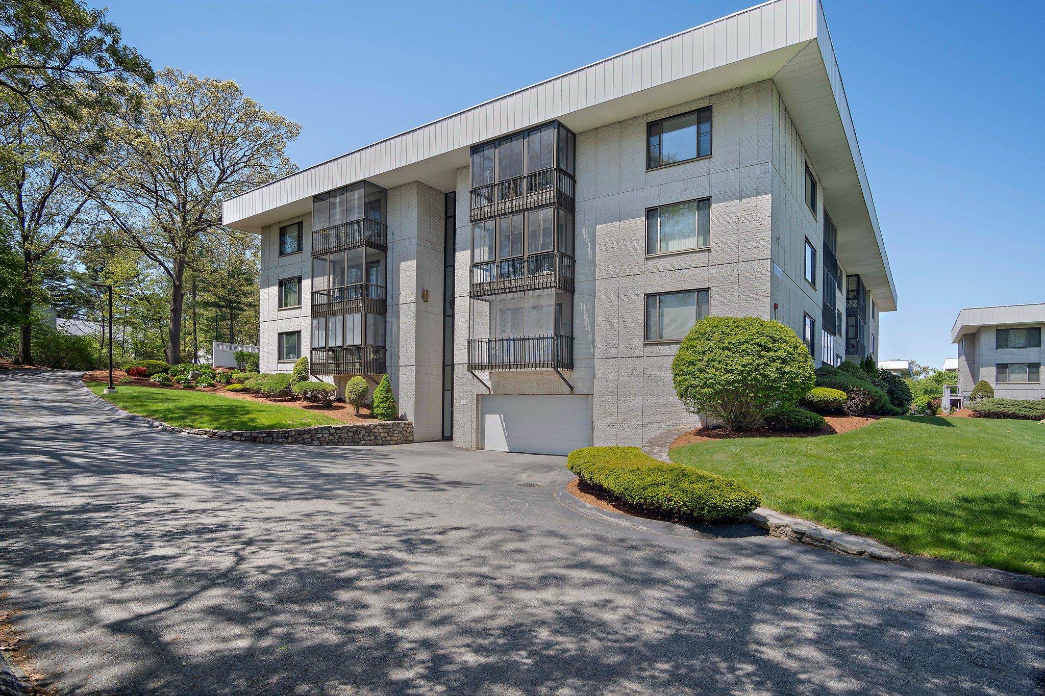 39 Spit Brook Road, Unit 46 Nashua, NH 03060 - Photo 38 of 41