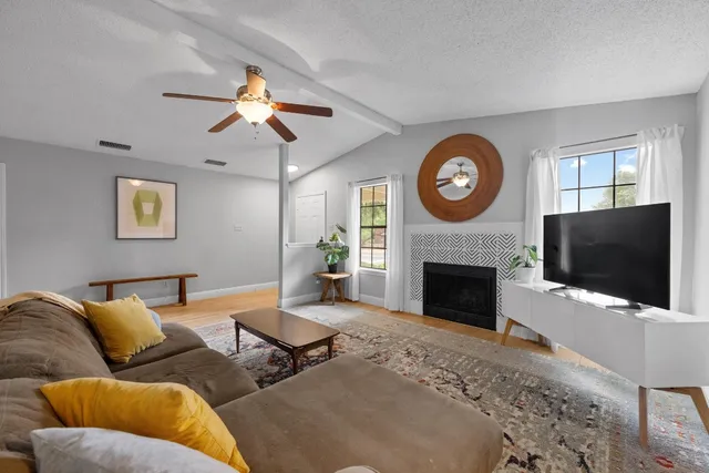 $2,595 | 8406 Copano Drive, Austin, TX 78749