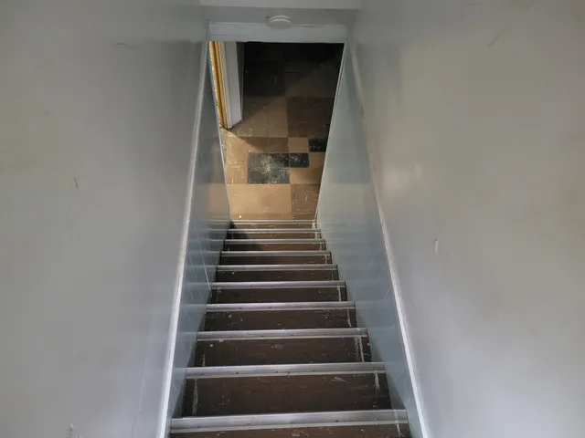 $204,000 | 8918 Parkside Avenue, Morton Grove, IL 60053