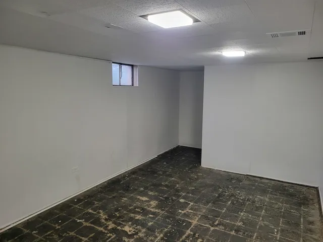 $204,000 | 8918 Parkside Avenue, Morton Grove, IL 60053