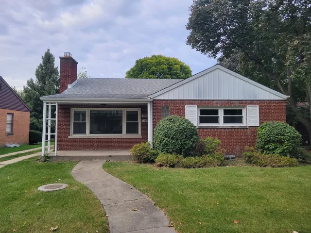 $204,000 | 8918 Parkside Avenue, Morton Grove, IL 60053