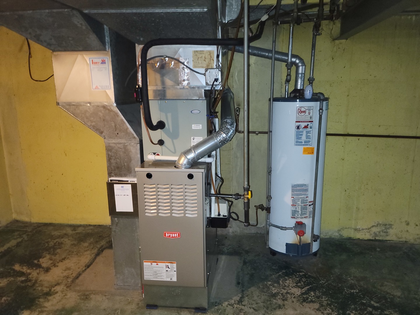 8918 Parkside Avenue Morton Grove, IL 60053 - Photo 32 of 36 a view of entryway