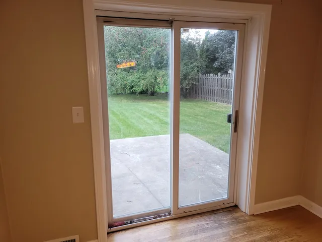 $204,000 | 8918 Parkside Avenue, Morton Grove, IL 60053