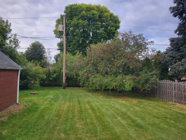 $204,000 | 8918 Parkside Avenue, Morton Grove, IL 60053