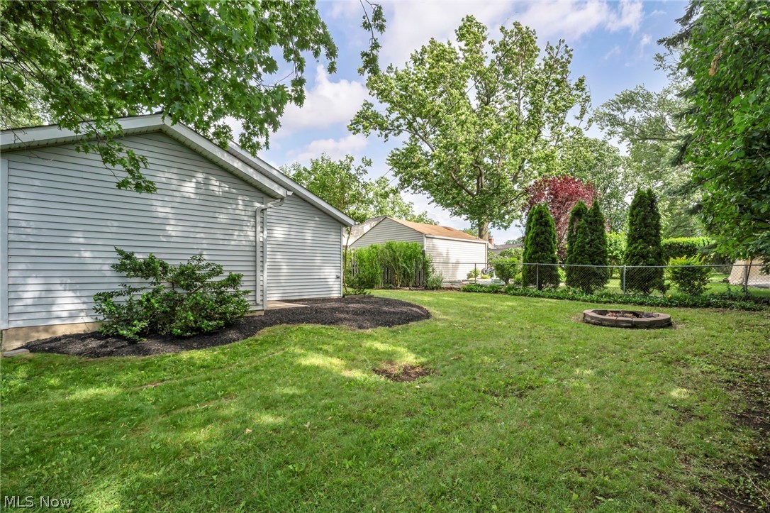 1720 Empire Road Wickliffe, OH 44092 - Photo 10 of 43