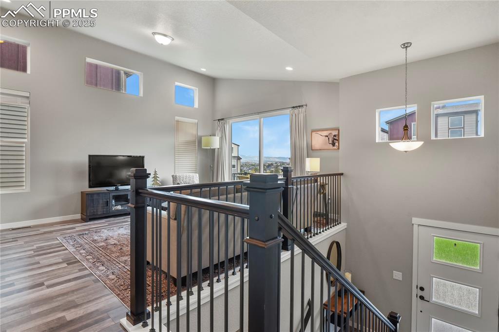 1344 Sunshine Valley Way Colorado Springs, CO 80921 - Photo 6 of 37